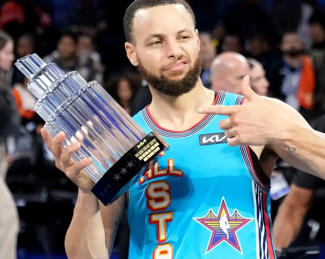 年龄和潜在 年龄和潜在