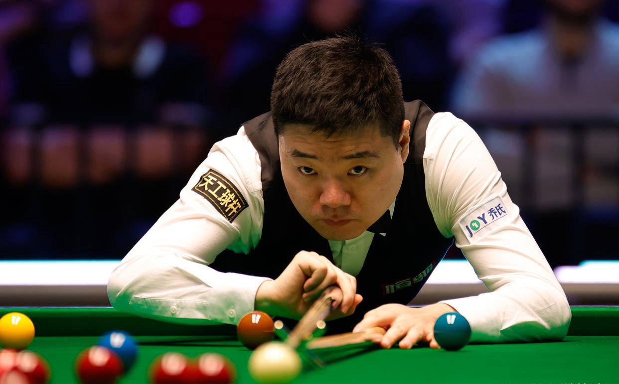 夺得胜局, 是否火箭能, 墨菲 夺得胜局, 是否火箭能, 墨菲